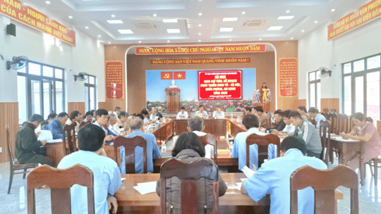 <a href="/tin-tuc/xay-dung-dang" title="Xây dựng Đảng" rel="dofollow">Tin từ các huyện, thị xã, thành phố</a>